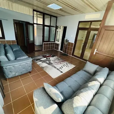 Spacious 4-bedroom Unit In Fatih. شقة *