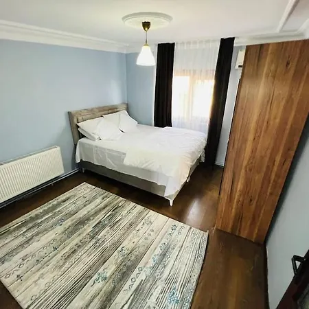 Apartament Spacious 4-bedroom Unit In Fatih.