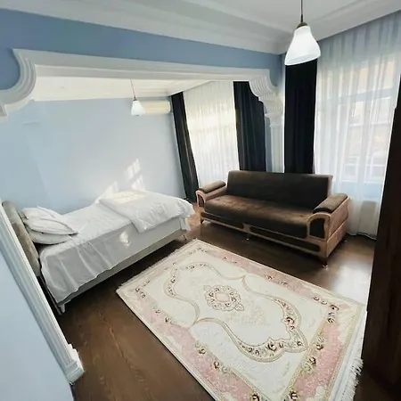 Spacious 4-bedroom Unit In Fatih. Apartament *